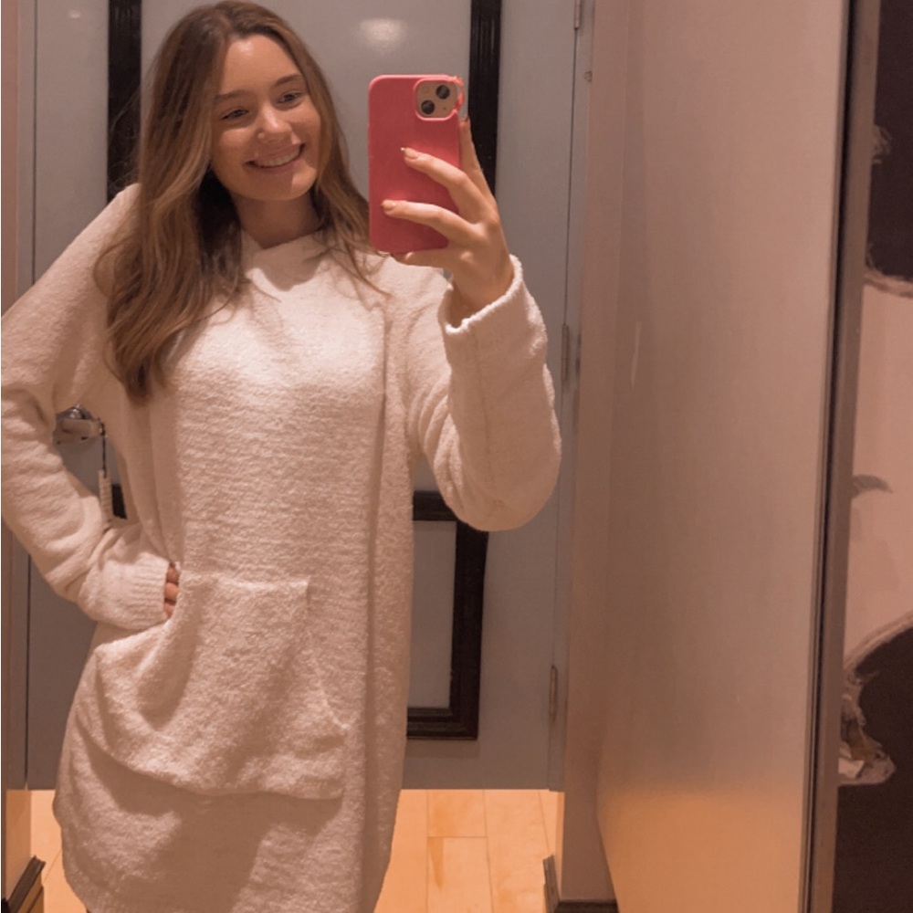 Forever 21 cream oversized pj top for bed. Size small